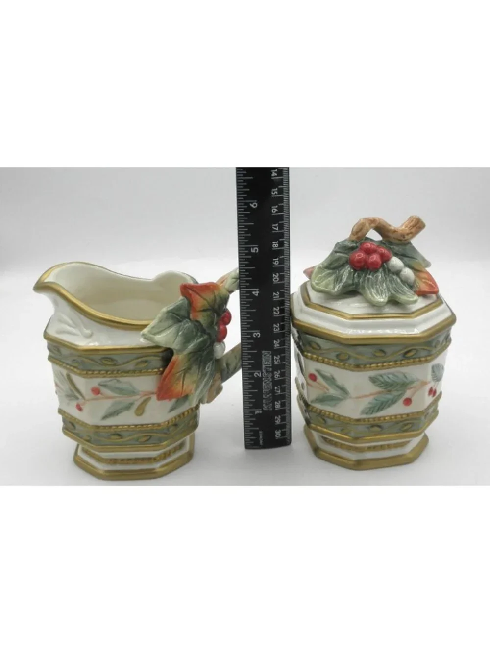 Winter Wonderland by Fitz & Floyd Cream & Covered Sugar Set Pattern Code: FITWIW